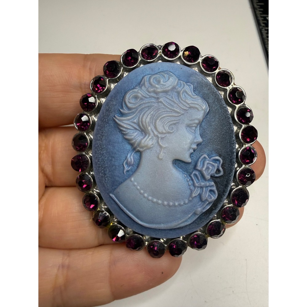 Blue Cameo Brooch Purple Rhinestone Halo Silver Tone Scalloped Statement Pin